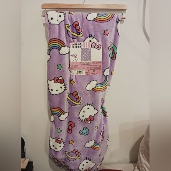 Hello Kitty Purple Cloud Rainbow Throw Blanket - Picture 1 of 7